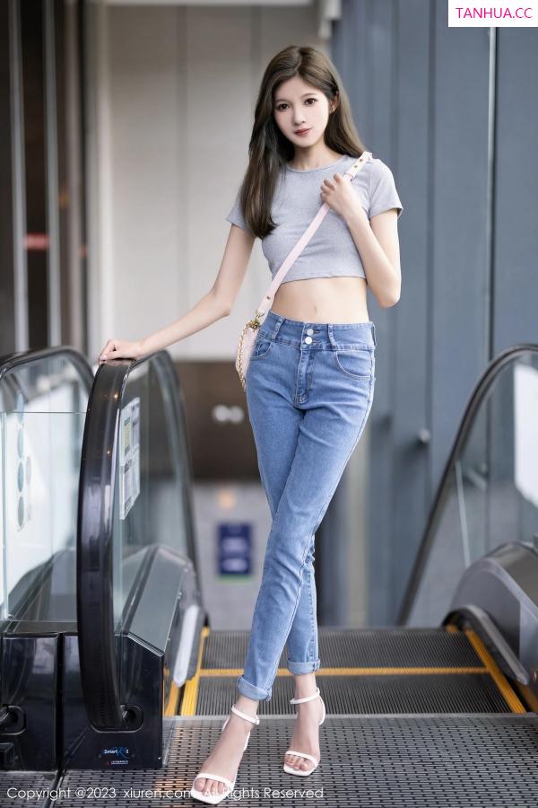 程程程  [XiuRen]高清写真图 2023.06.19 No.6941 程程程- 牛仔裤美腿第2张图片